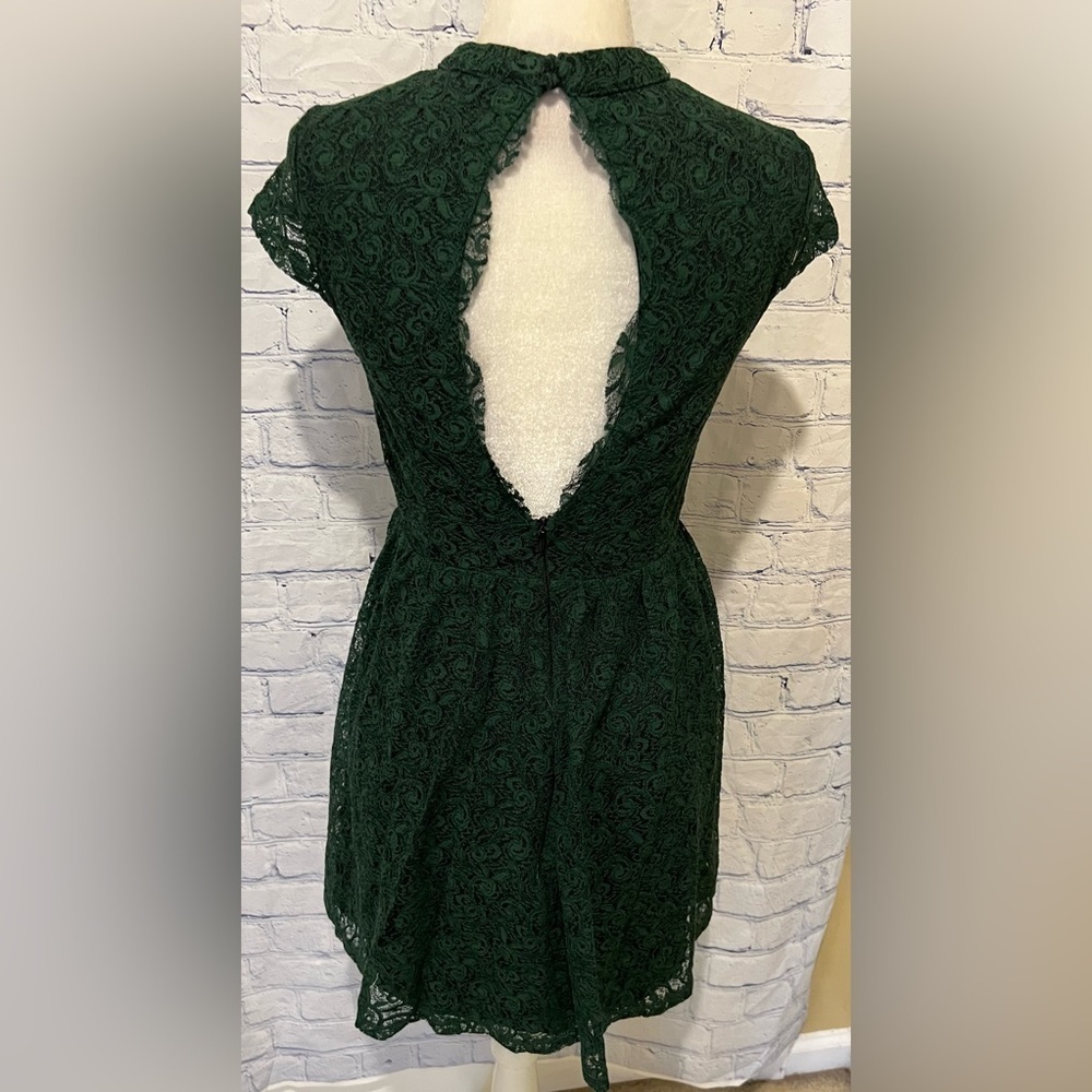 Romeo + Julliet Couture Womens Green Lace Open Back Fit And Flare Dress Sz Small - Picture 4 of 8